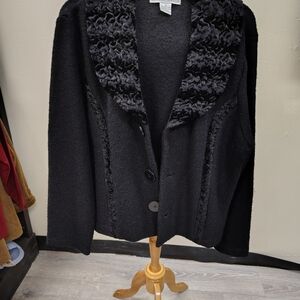 Lisa International Elegant Black Cardigan with Textured Collar